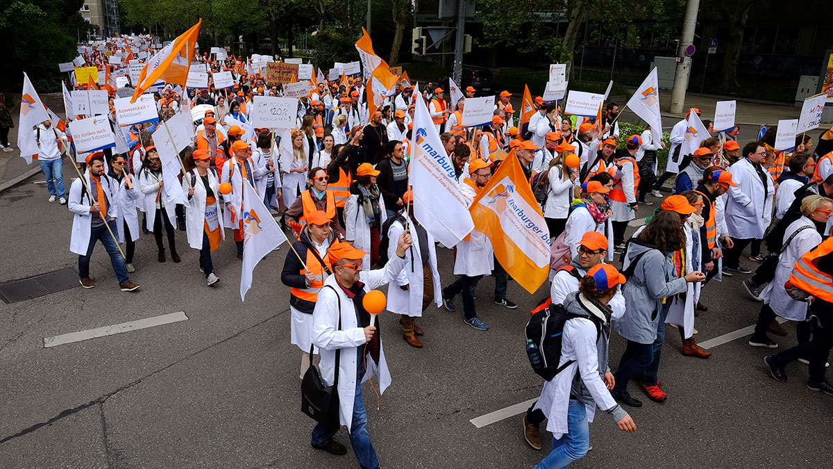 Warnstreik-Demo in Stuttgart am 30. April 2019