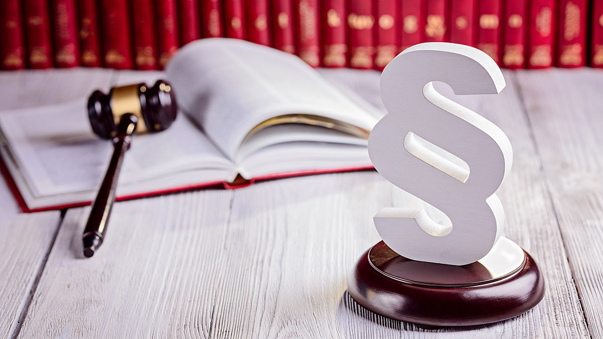 Entscheidung des BGH zum ärztlich assistierten Suizid (Urteile vom 3. Juli 2019 - 5 StR 132/18 und 5 StR 393/18) /Bildquelle: iStock-djedzura