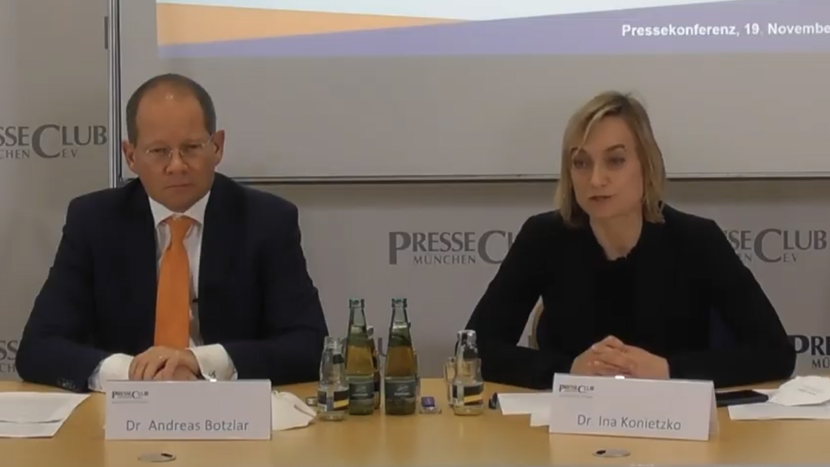 Dr. Andreas Botzlar und Dr. Ina Konietzko auf der MB Pressekonferenz