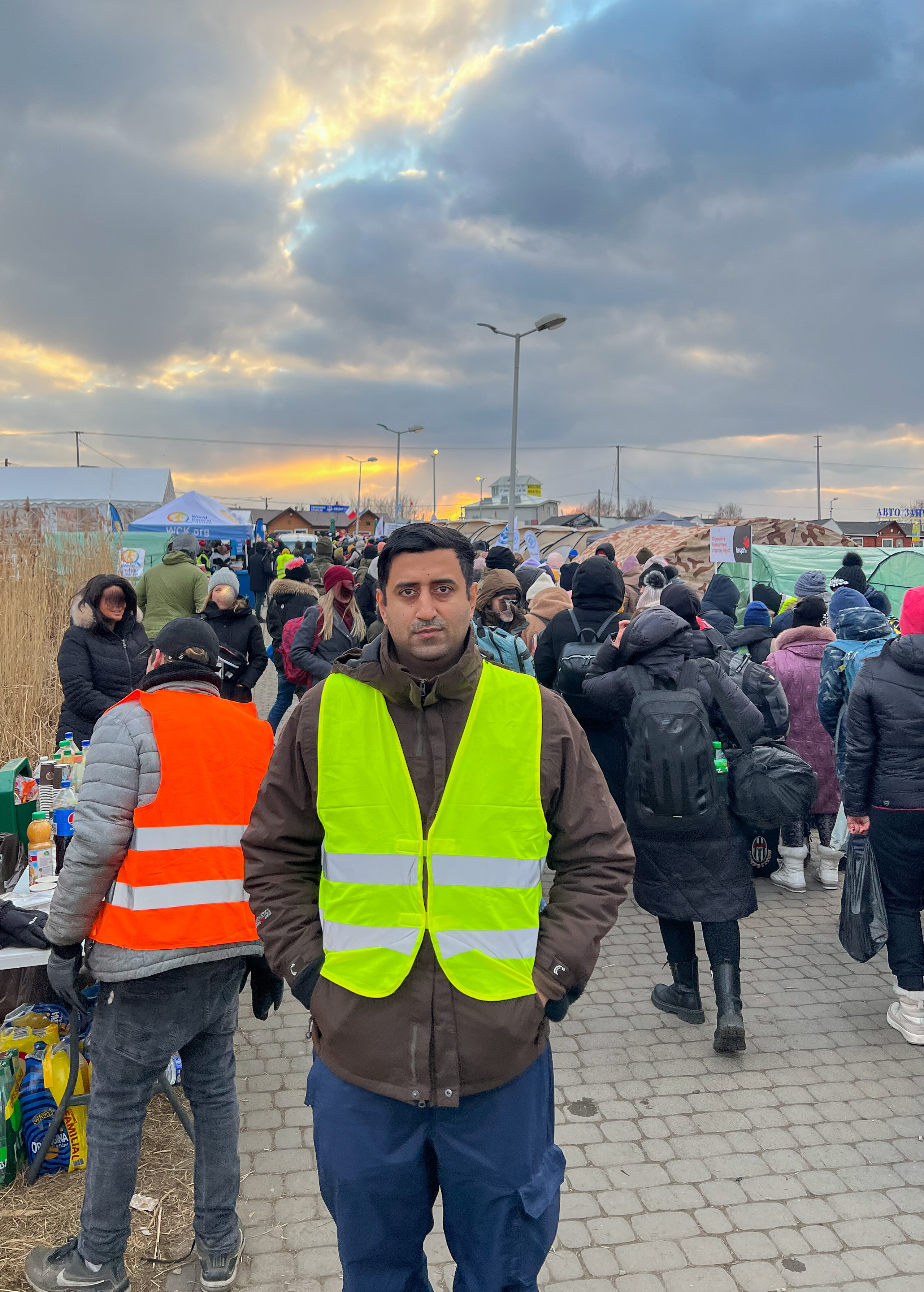 Dr. Wjahat Waraich, hier im Camp in Medyka, plant nach seiner Rückkehr bereits den nächsten Hilfseinsatz. Foto: Wjahat Waraich/Privat