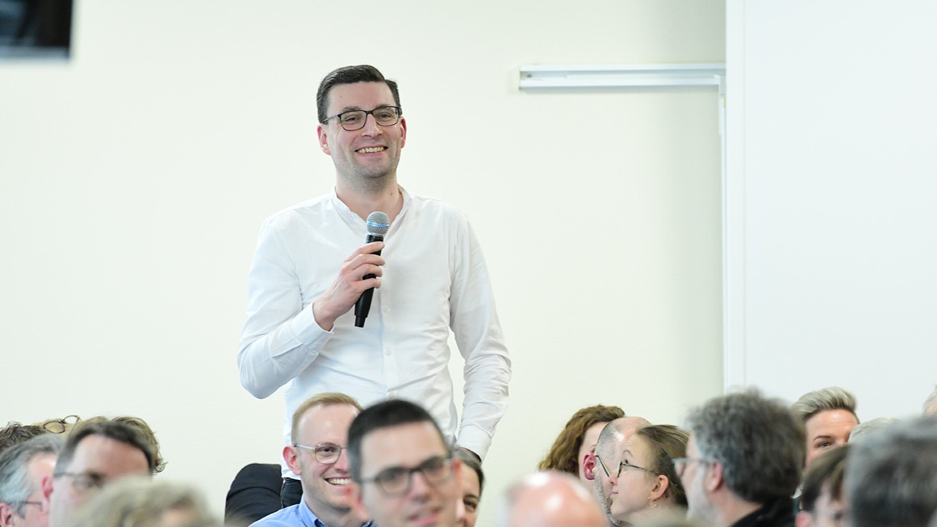 Dr. Sebastian Cammann bei der Hauptversammlung des Landesverbandes im April. Foto: Heusel