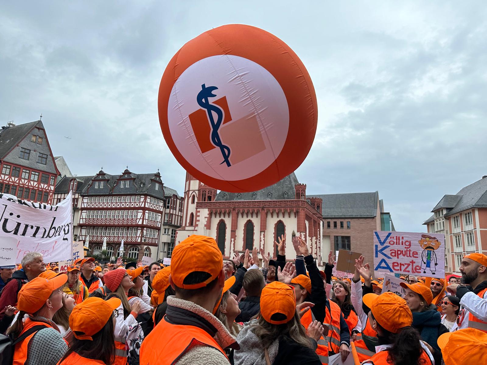Ärztewarnstreik_Zentrale Kundgebung Frankfurt Ärztewarnstreik_Zentrale Kundgebung Frankfurt