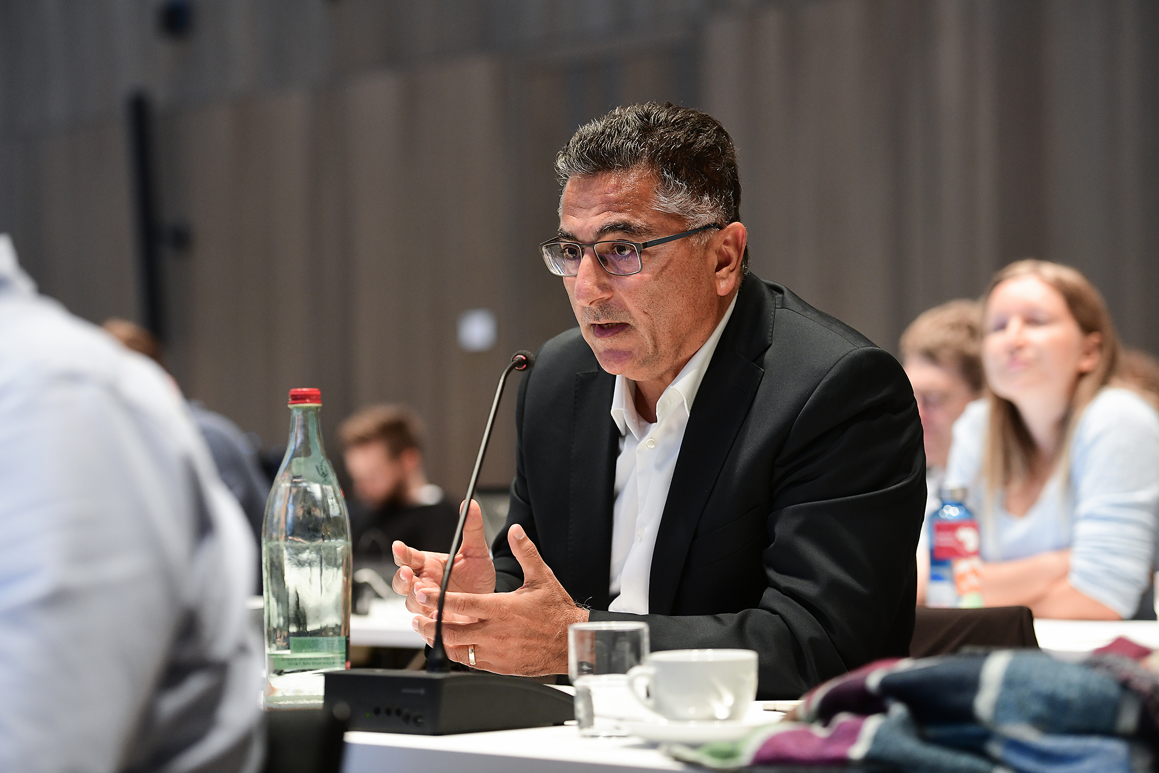 Engagiert im MB: Dr. Mustafa Yilmaz bei der Hauptversammlung des Landesverbandes im September 2024. Foto: Heusel