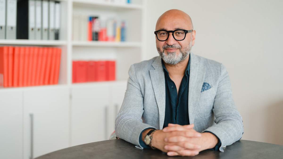 Dr. Pedram Emami, 1. Vorsitzender des Marburger Bundes Hamburg