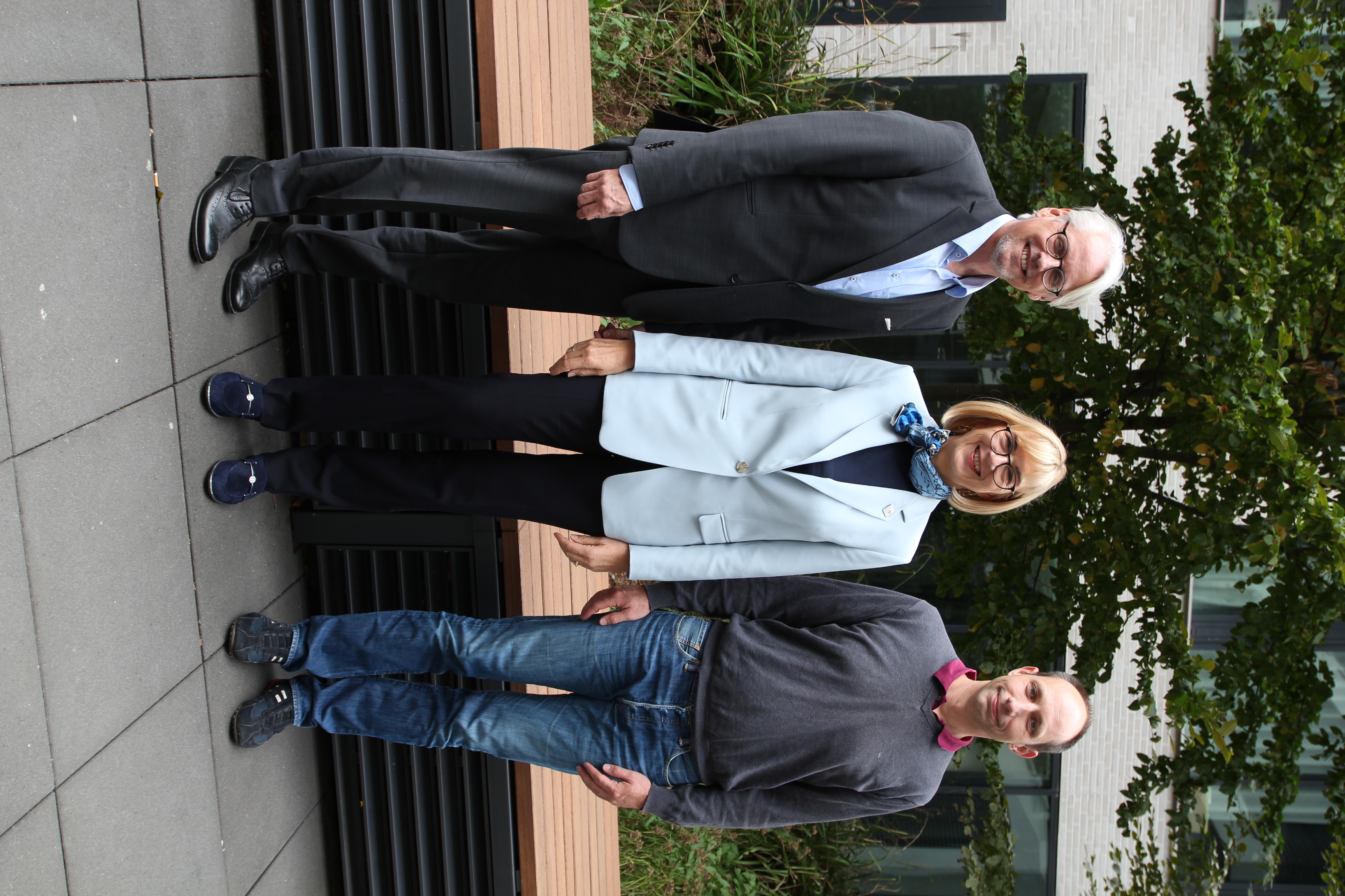 Der bestätigte und neu gewählte Vorstand (von links): Dr. Christian Schwark (Landesverbandsvorsitzender), Dr. Susanne Johna (1. stellvertretende Vorsitzende) und Dr. Jörg Focke (2. stellvertretender Vorsitzender).