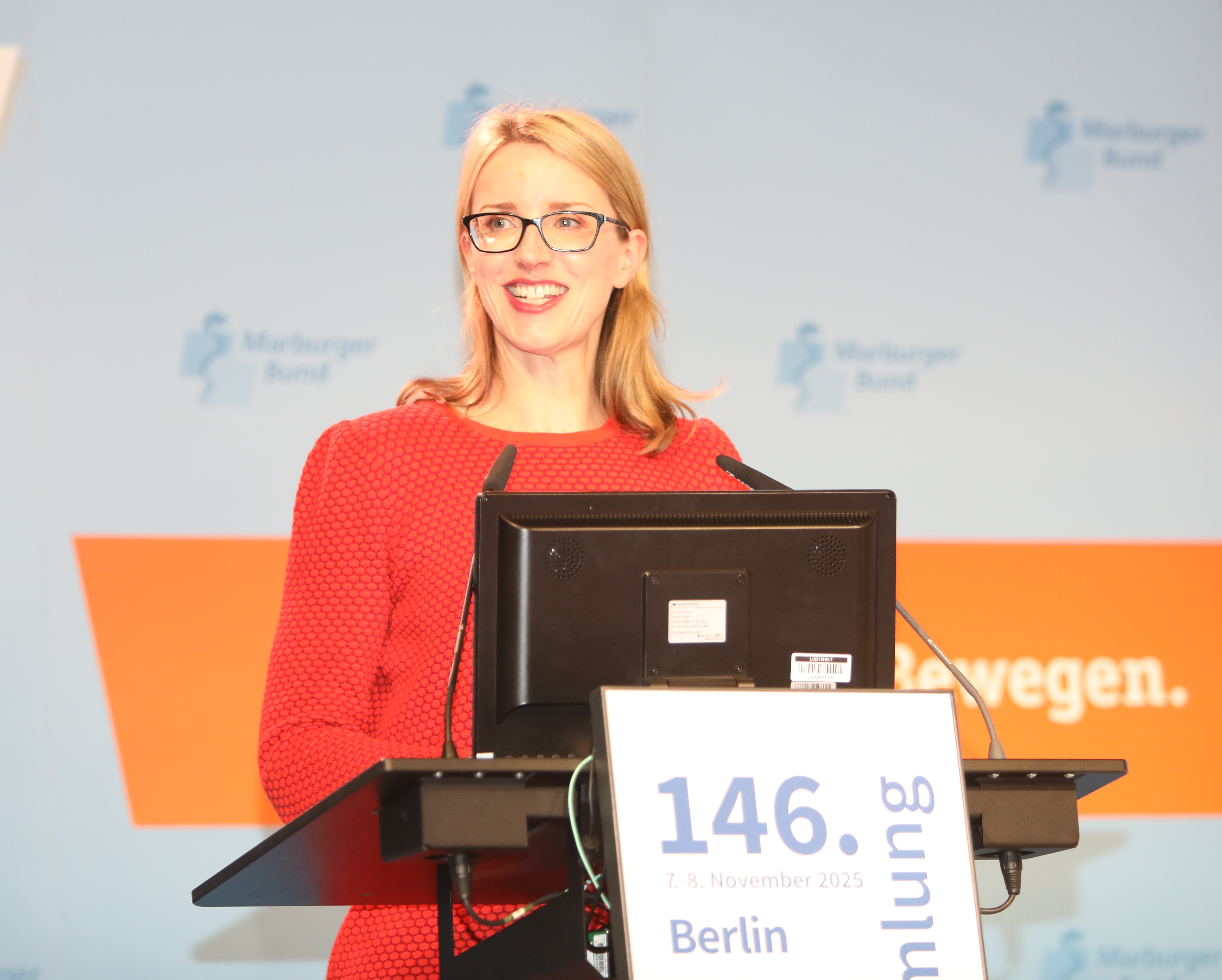 Prof. Alena Buyx sieht Konflikte in der Verteilungsgerechtigkeit und eine Vermischung von ökonomischen und ärztlichen Zielen.