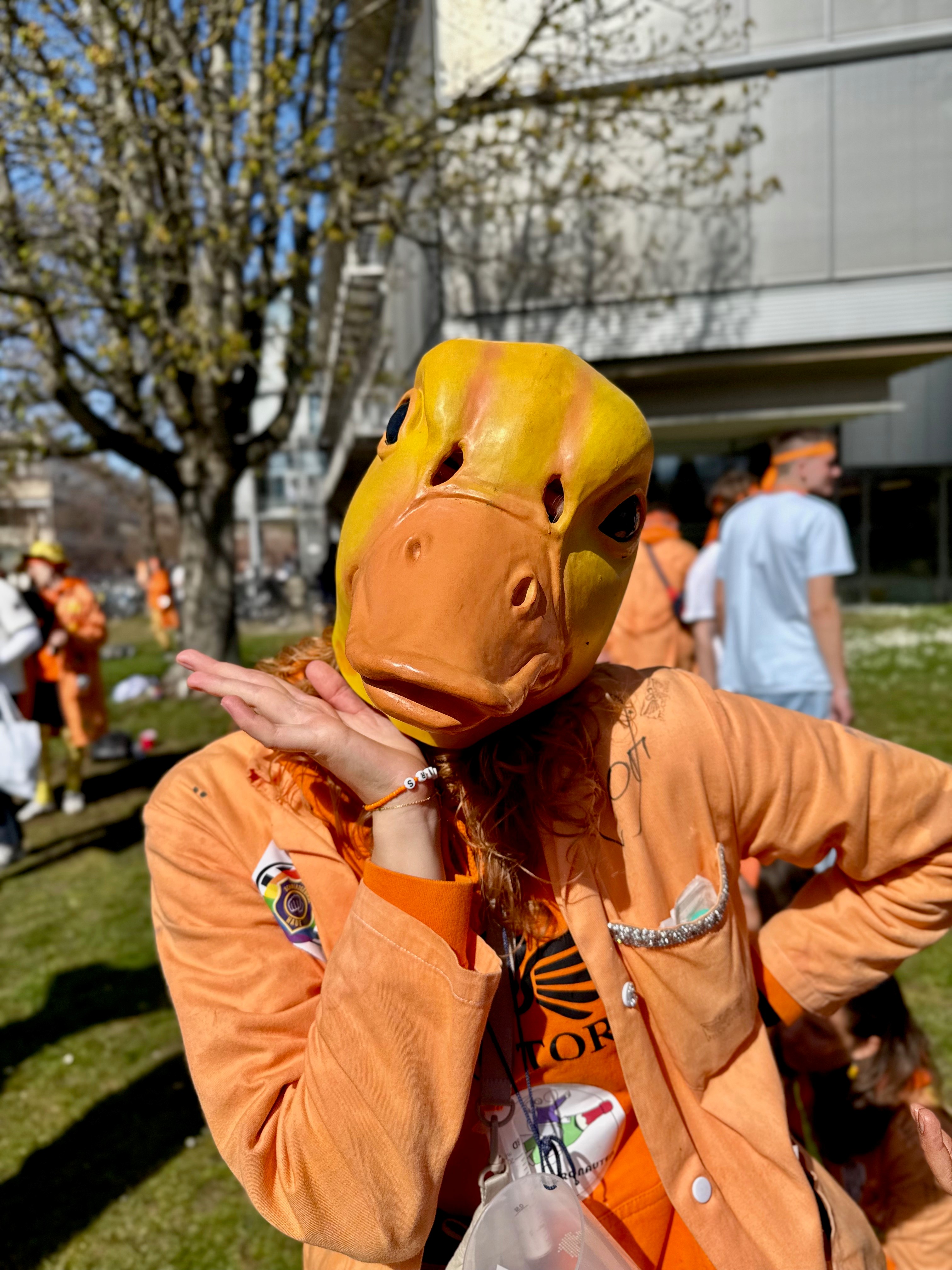 Perfekt gestylt in orange ging es in die O-Phase! Foto: privat