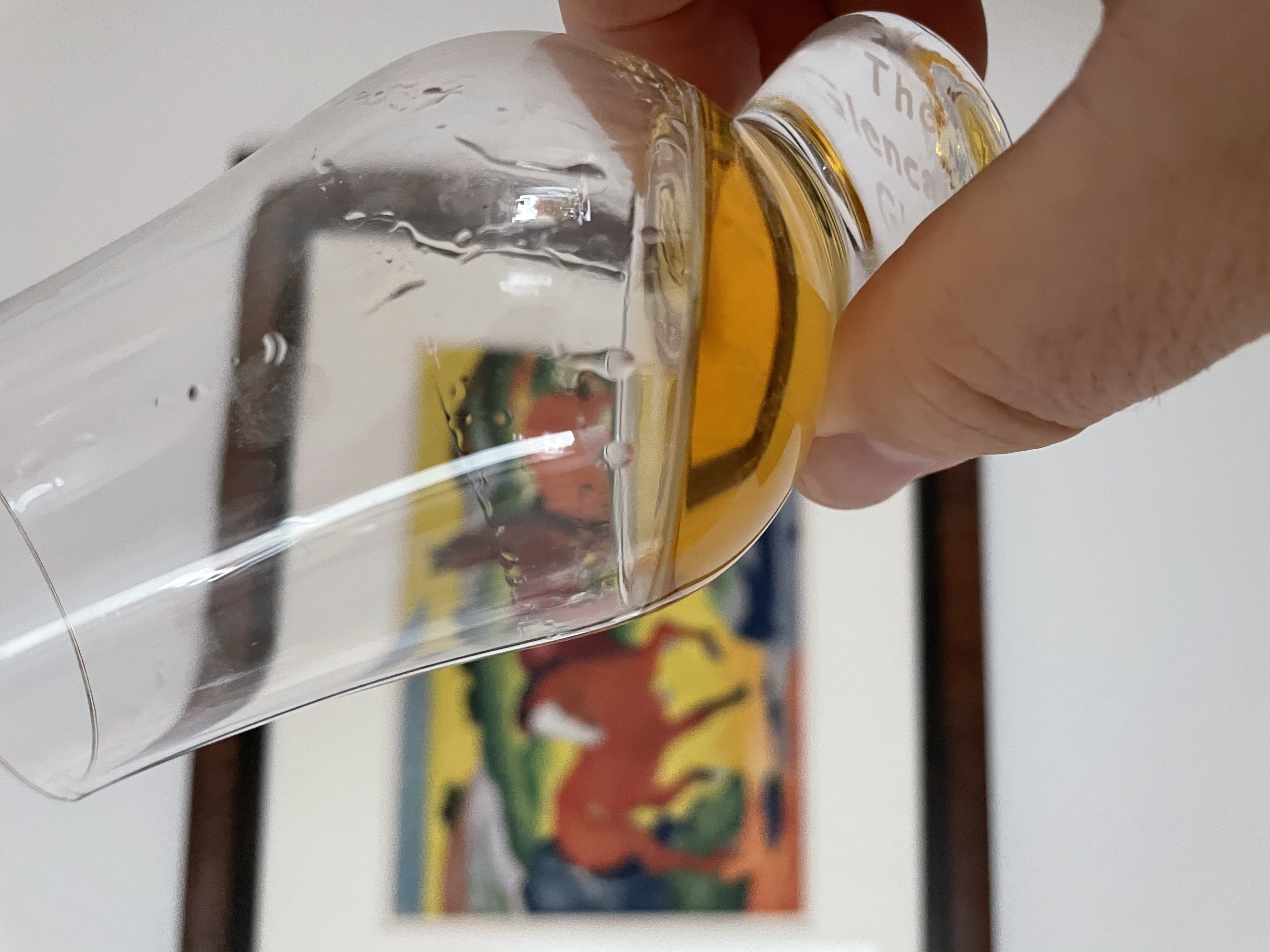 Suchterkrankungen sind längst kein Randphänomen. Alkohol etwa gehört in Deutschland zu den führenden vermeidbaren Todesursachen.