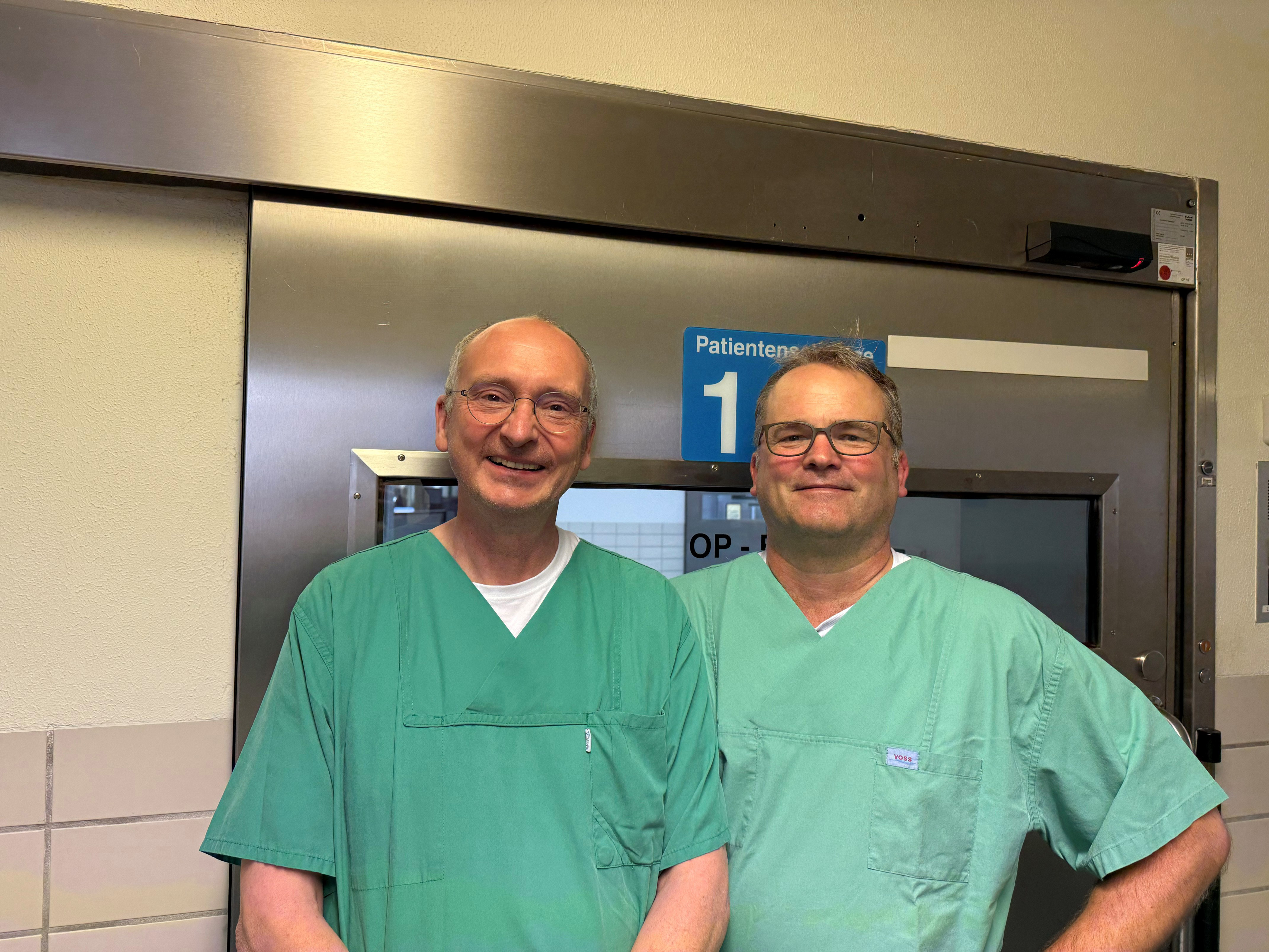 Gemeinsam engagiert – in der Klinik und für die Ukraine: Dr. Dirk Hahne (l.) und Dr. Martin Schott. Foto: privat