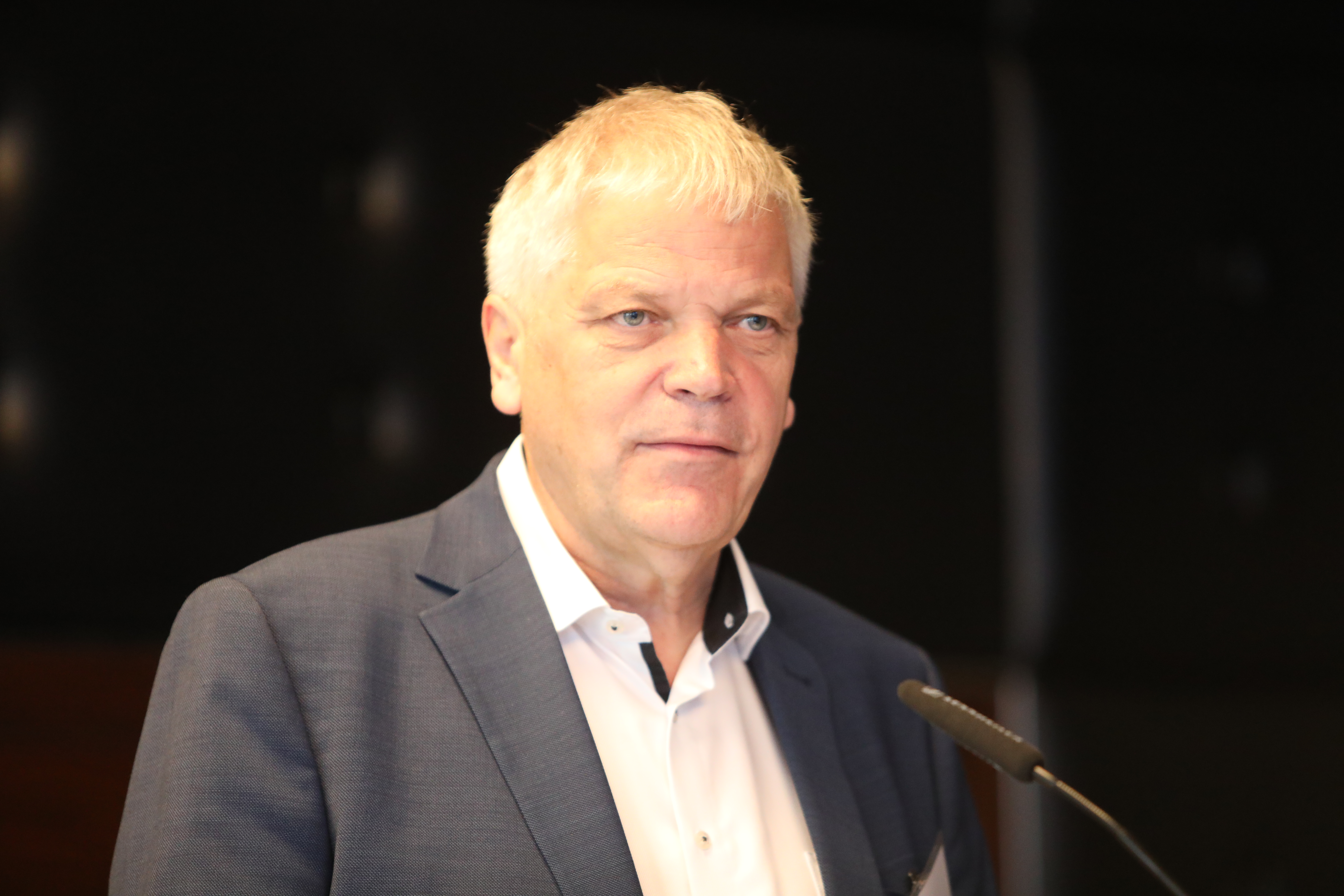 Dr. med. Hans-Albert Gehle warnt vor den Folgen des drastischen Sparpakets für die stationäre Versorgung.