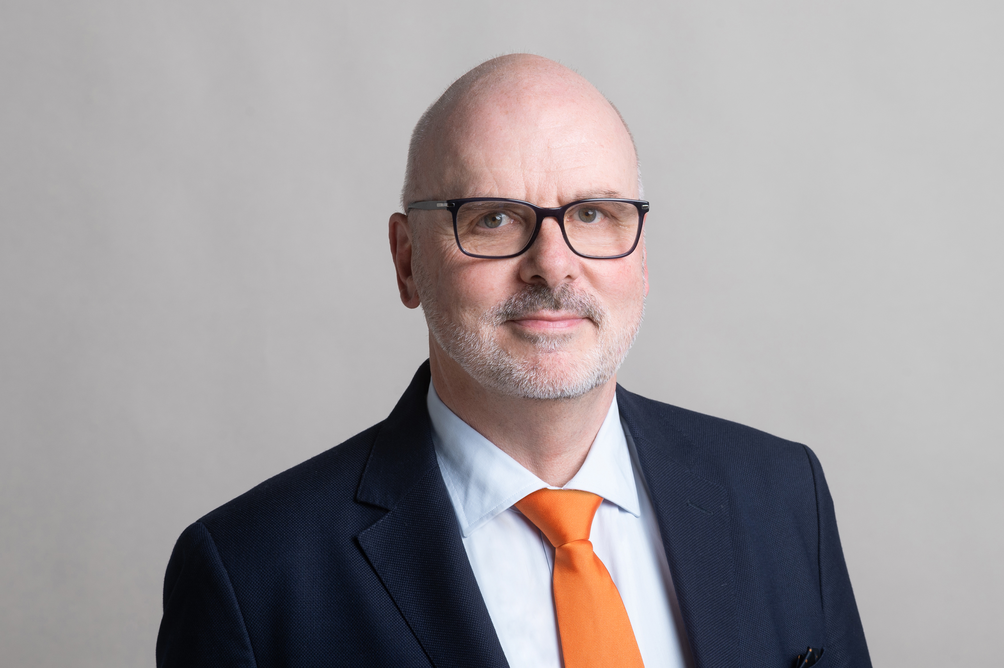 MB-Spitzenkandidat Dr. med. Claus Beermann warnt vor den gravierenden Folgen des GKV-Spargesetzes.