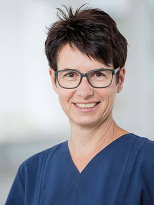 Dr. med. Iris Aker