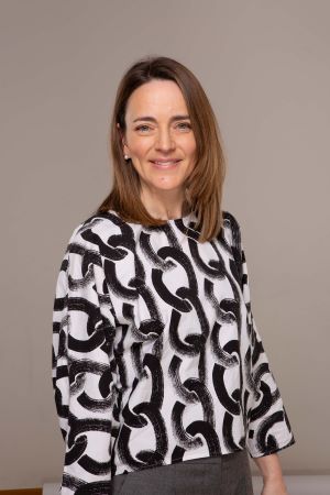 Dr. Sarah Roß