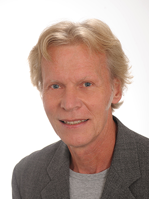 Dr. Manfred Tenge