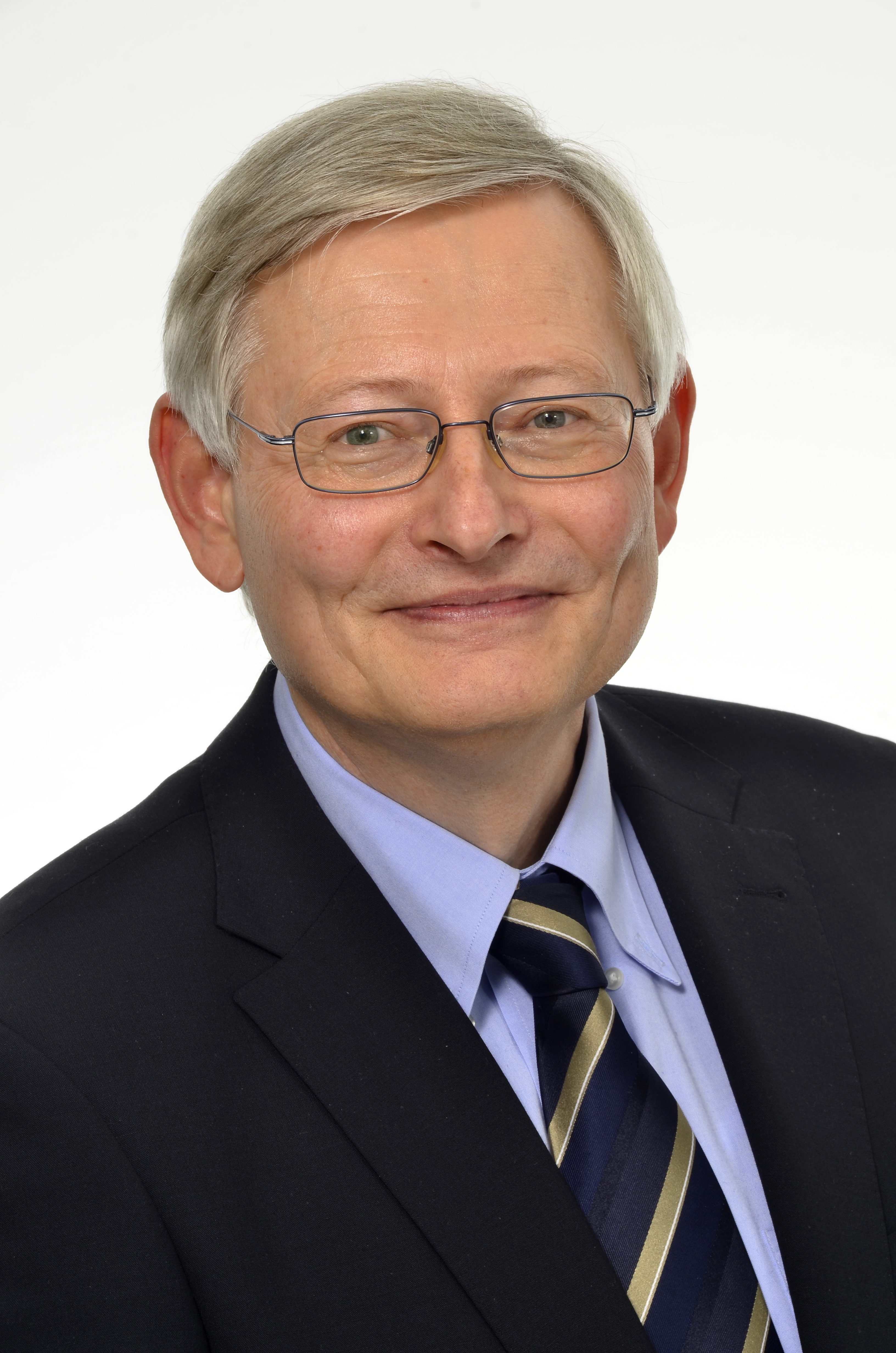 Dr. Ulrich Voshaar