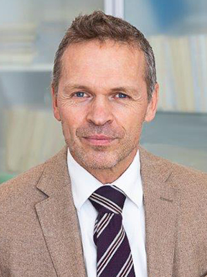 Dr. Andreas Schief