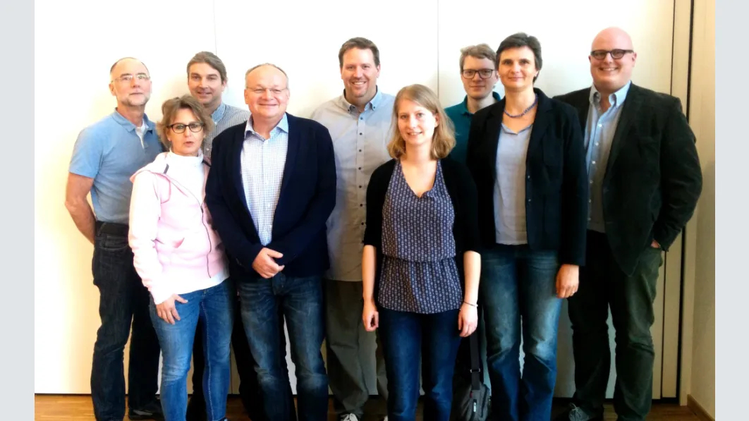 v.l.n.r. Dr. Jürgen Kußmann, Dr. Anja Schaible, Dr. Christoph Janke, Prof. Dr. Dr. Christof Hofele, Carsten Mohrhardt, Annika Gutzmann, Mathias Körner, Agnes Trasselli, Benjamin Breckwoldt, Foto von Sandra Bigge