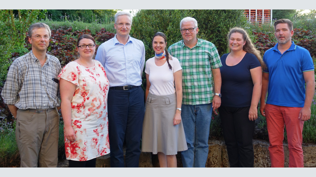 Der neue MB-Bezirksvorstand Südwürttemberg, v.l.n.r. Dr. Gernot Gaier, Dr. Julia Grauer, Prof. Marko Wilke, Prof. Claudia Borelli, Andreas Knöll, Katrina Binder und Dr. Andreas Hardt. Es fehlen Dr. Peter Baur und Dr. Milan Pandurovic, Foto (mb)