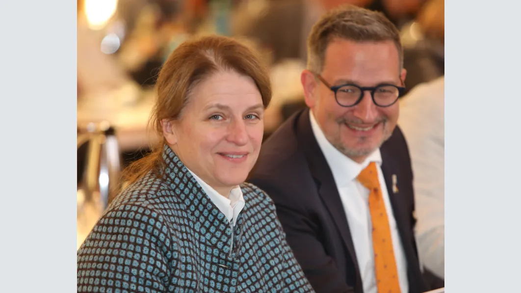 Die beiden Vorsitzenden der MB-Fraktion: Dr. med. Anja Mitrenga-Theusinger und Dr. med. Sven Dreyer