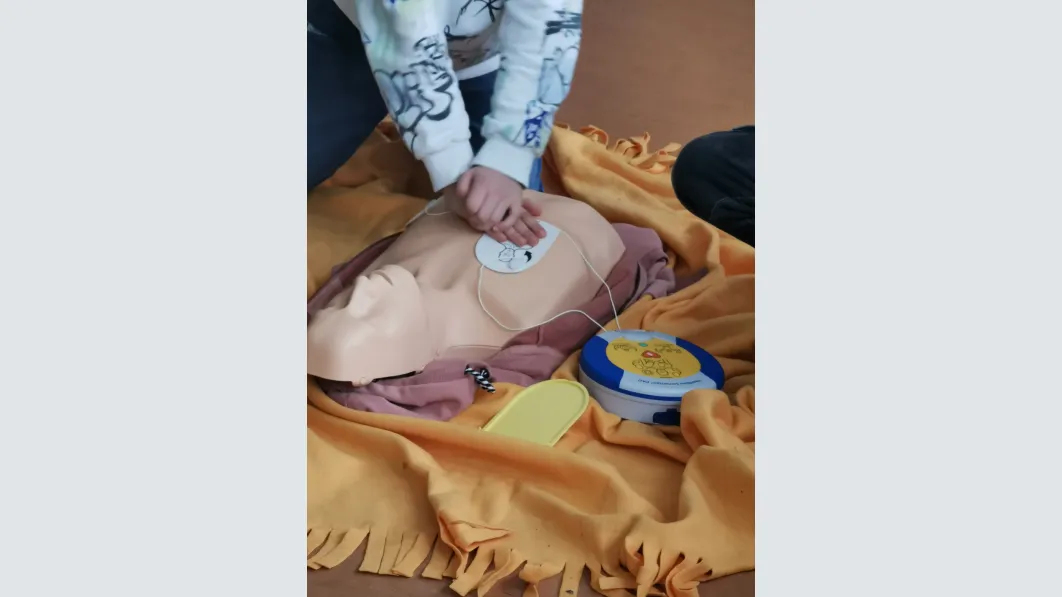 Praktisches Training stärkt das Vertrauen in die eigenen Fähigkeiten. Foto: FAFA