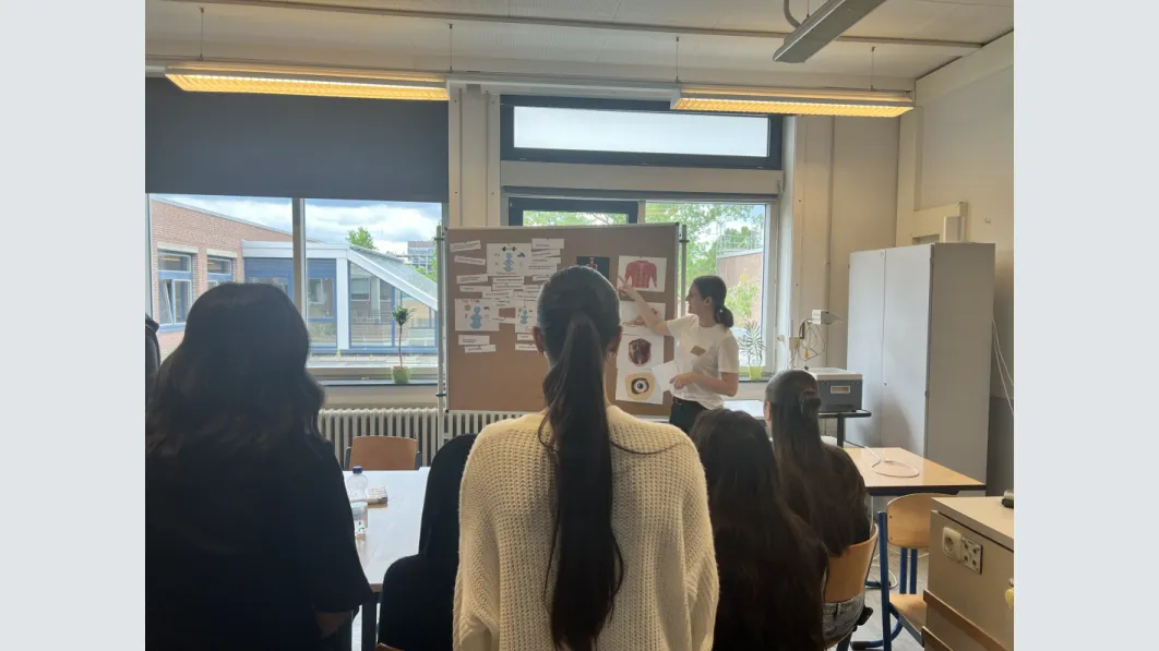 Ein Blick in den Workshop: Interaktive Übungen fördern das Verständnis und den Austausch zum Thema Essstörungen. Foto: Aufklärung über Essstörungen