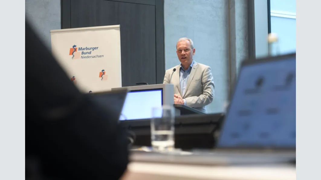 Helge Engelke, Verbandsdirekter der Niedersächsischen Krankenhausgesellschaft