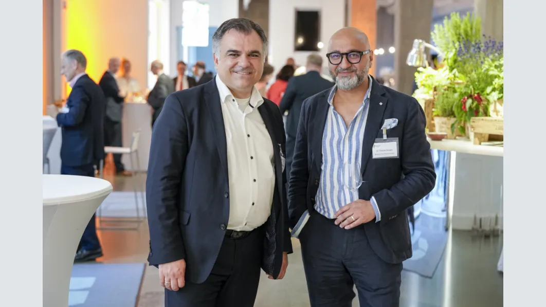 Dr. Christos Pantazis (SPD) und Dr. Pedram Emami (1. Vorsitzender des MB Hamburg)