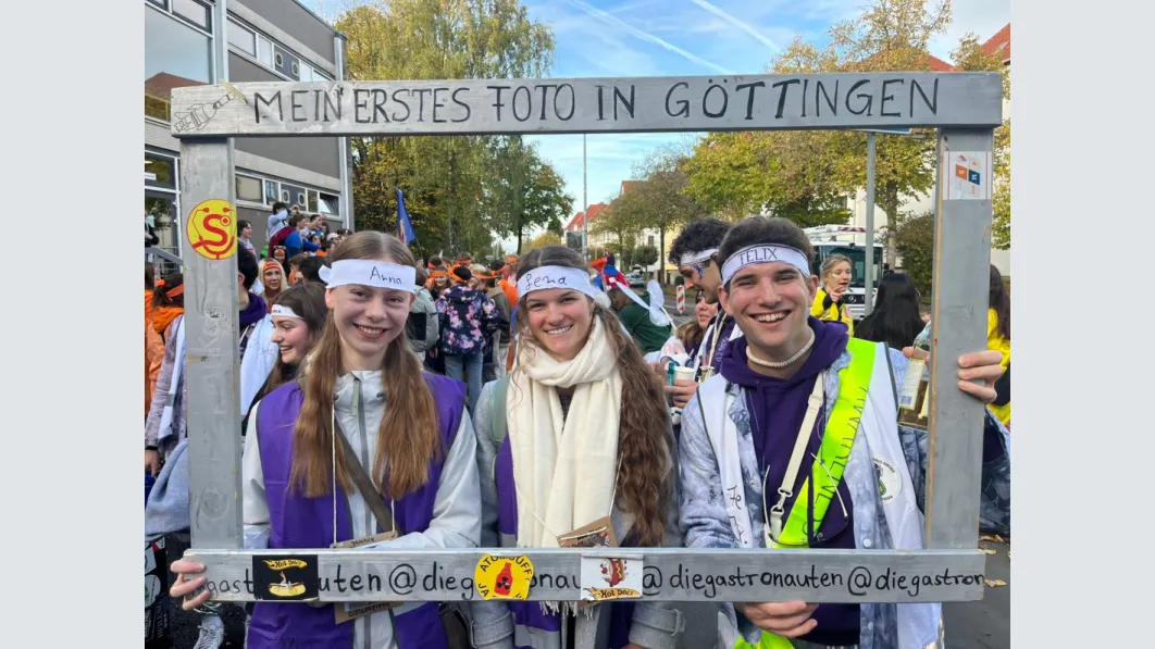 Das erste Foto in Göttingen! Einer der Momente der O-Phase, der ganz sicher in Erinnerung bleibt. Foto: privat