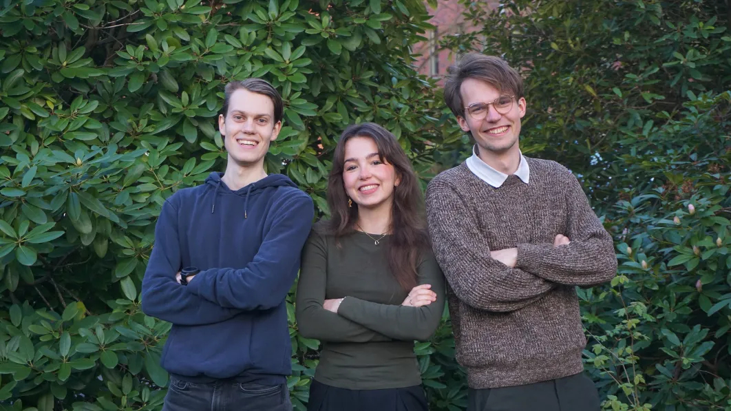 Die Studierendenvertretung des MB Hamburg: Tobias Bokowski, Greta Klohk und Georg Gaentzsch