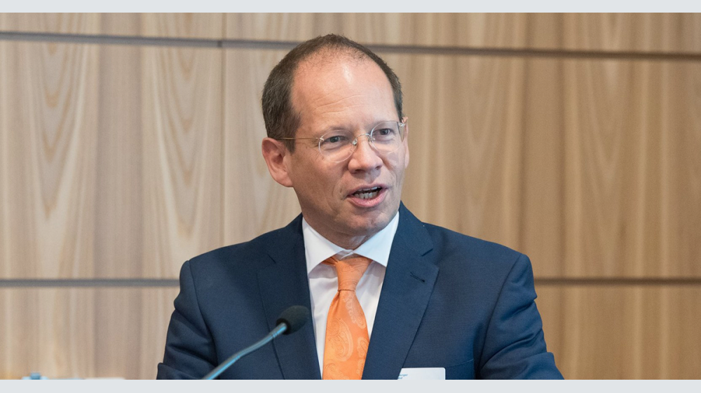 Dr. Andreas Botzlar