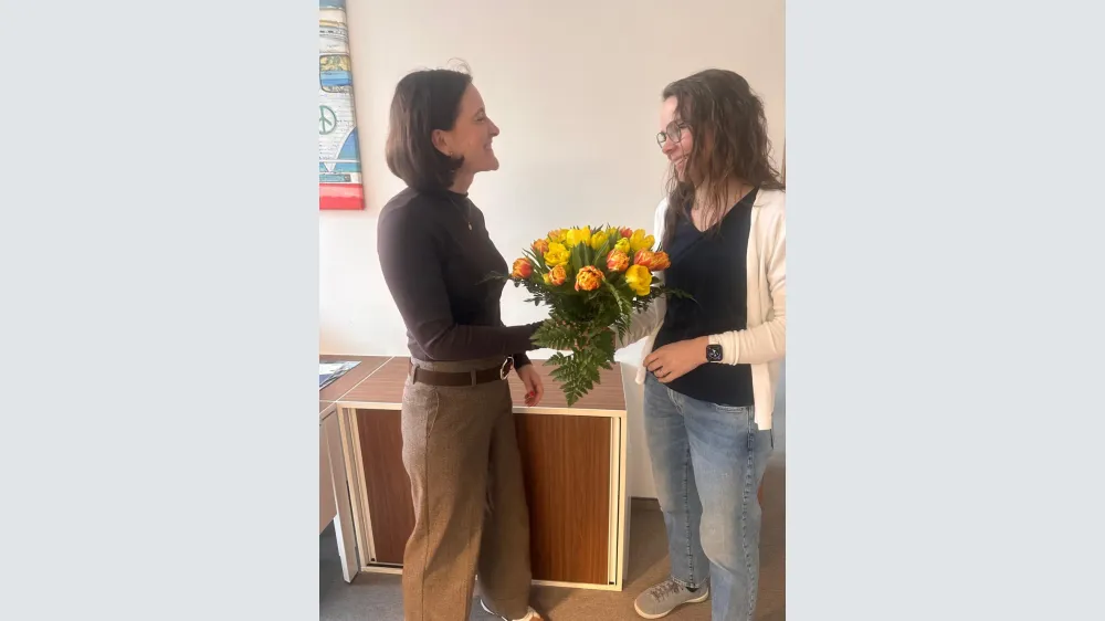 Dr. Dorothea Kerner verabschiedet Natalie Truar